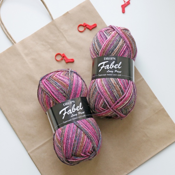 Drops Fabel, 655 - Long print - Wooden rose