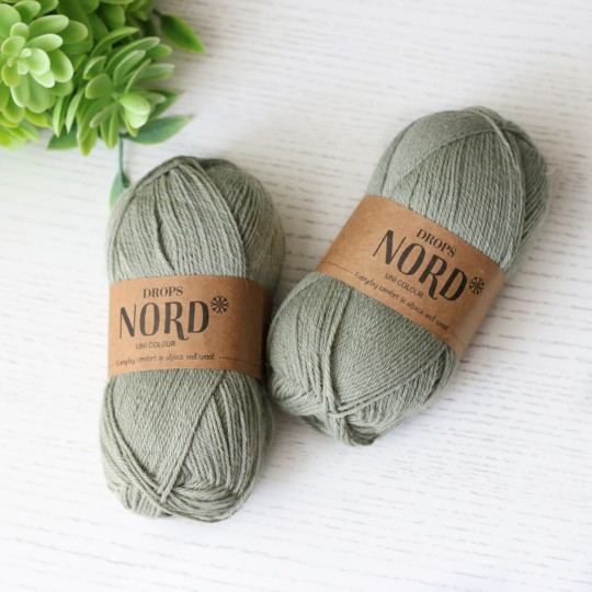 Drops Nord - sage green, 24